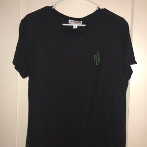 black t-shirt